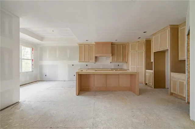 $752,975 | 8937 Shady Bend Road, Lenexa, KS 66227