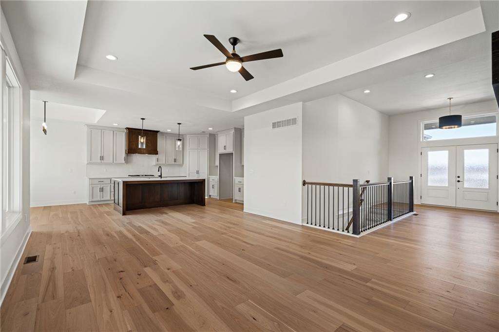 8937 Shady Bend Road Lenexa, KS 66227 - Photo 8 of 49