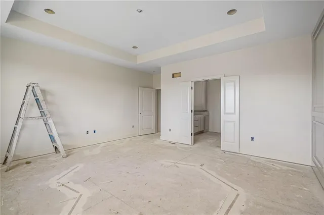 $752,975 | 8937 Shady Bend Road, Lenexa, KS 66227