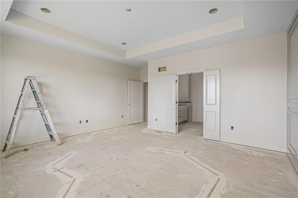 8937 Shady Bend Road Lenexa, KS 66227 - Photo 10 of 56