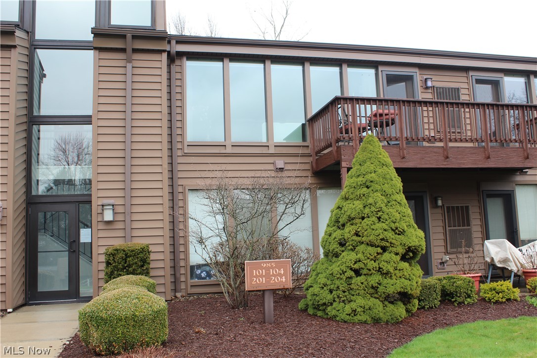 985 Canyon View Road, Unit 202 Northfield, OH 44067 - Photo 1 of 14