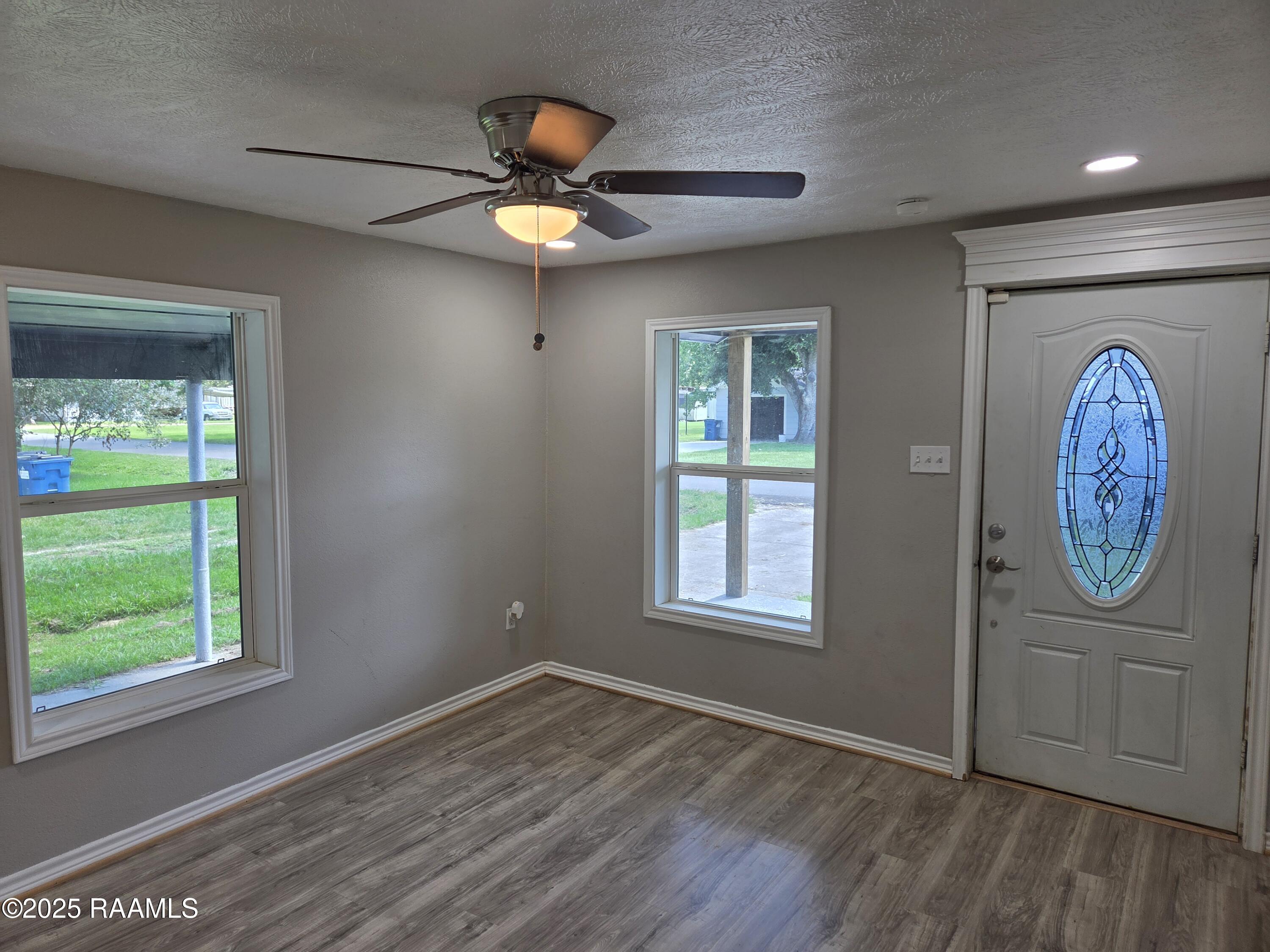 814 Howard Street Jennings, LA 70546 - Photo 4 of 14 20250902_134452
