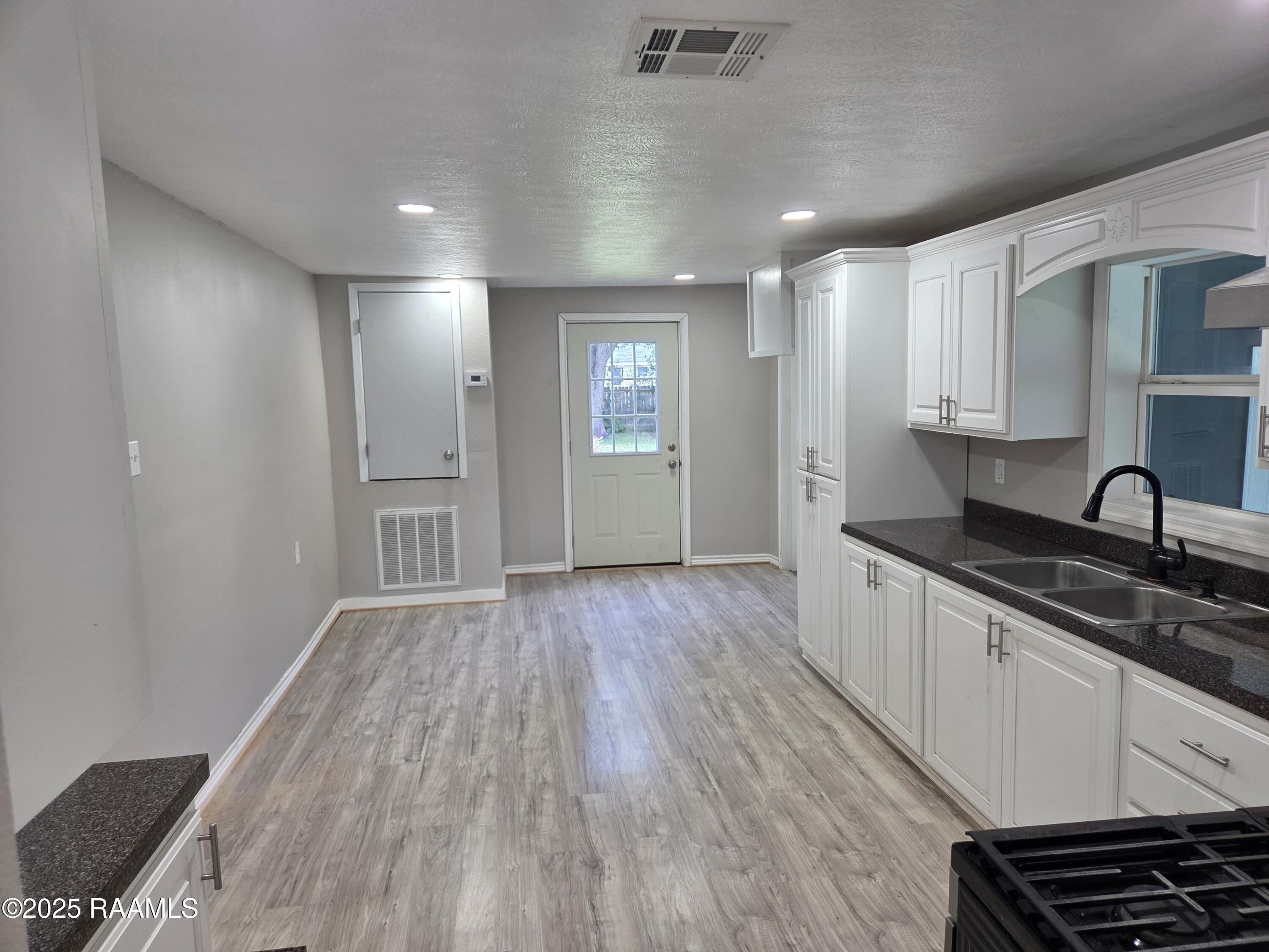 814 Howard Street Jennings, LA 70546 - Photo 5 of 14 20250902_134458