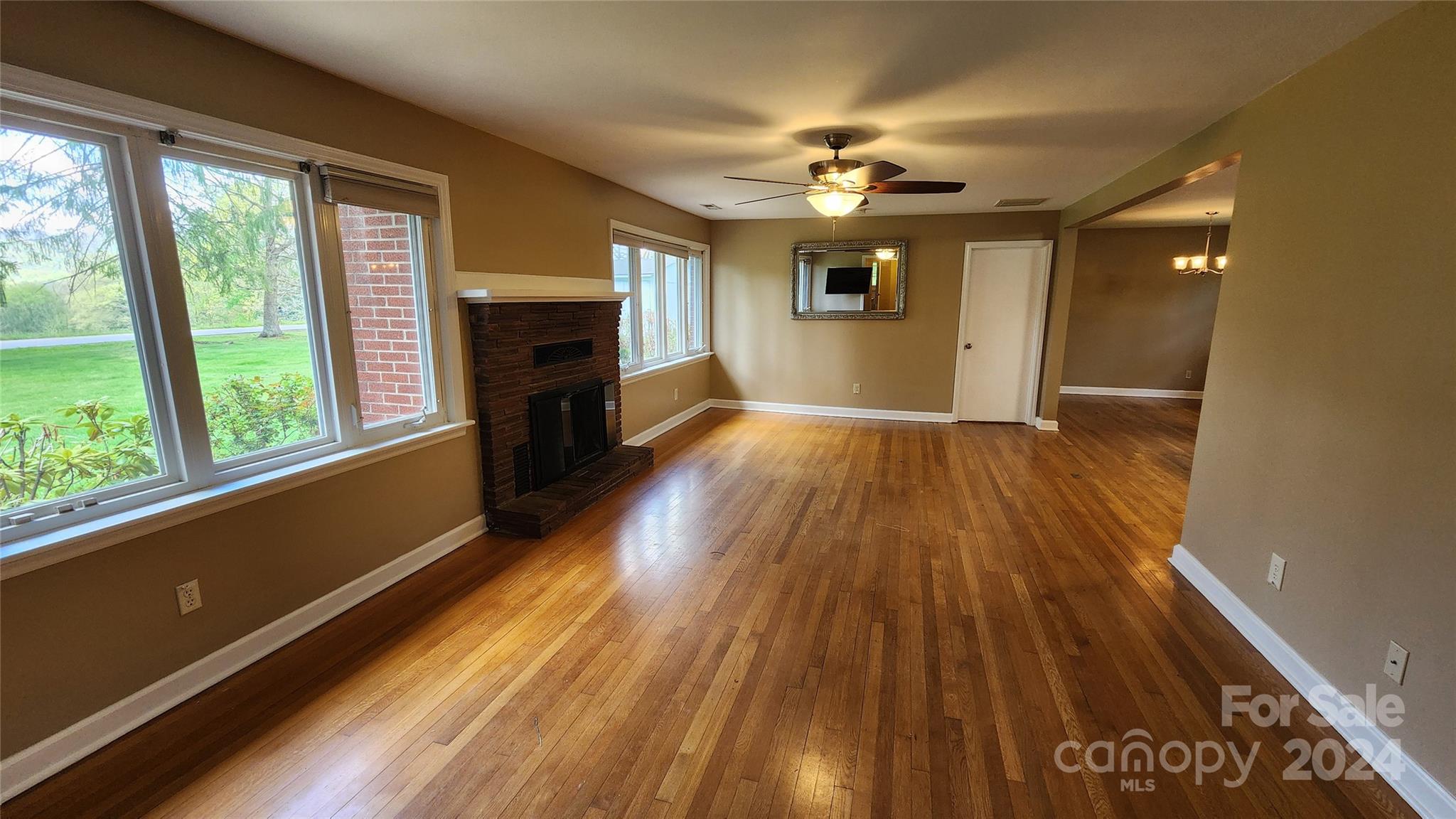 117 Fairmont Road Candler, NC 28715 - Photo 11 of 24 Gallery Image 11