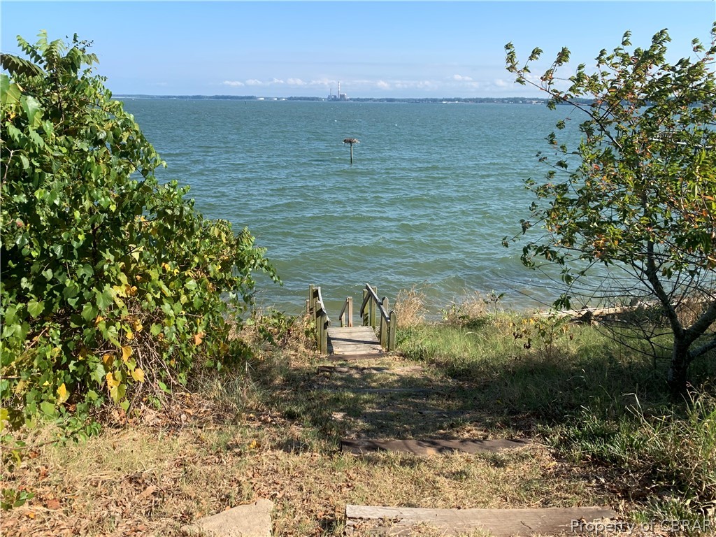 7662 Terrapin Cove Road Gloucester Point, VA 23062 - Photo 26 of 29