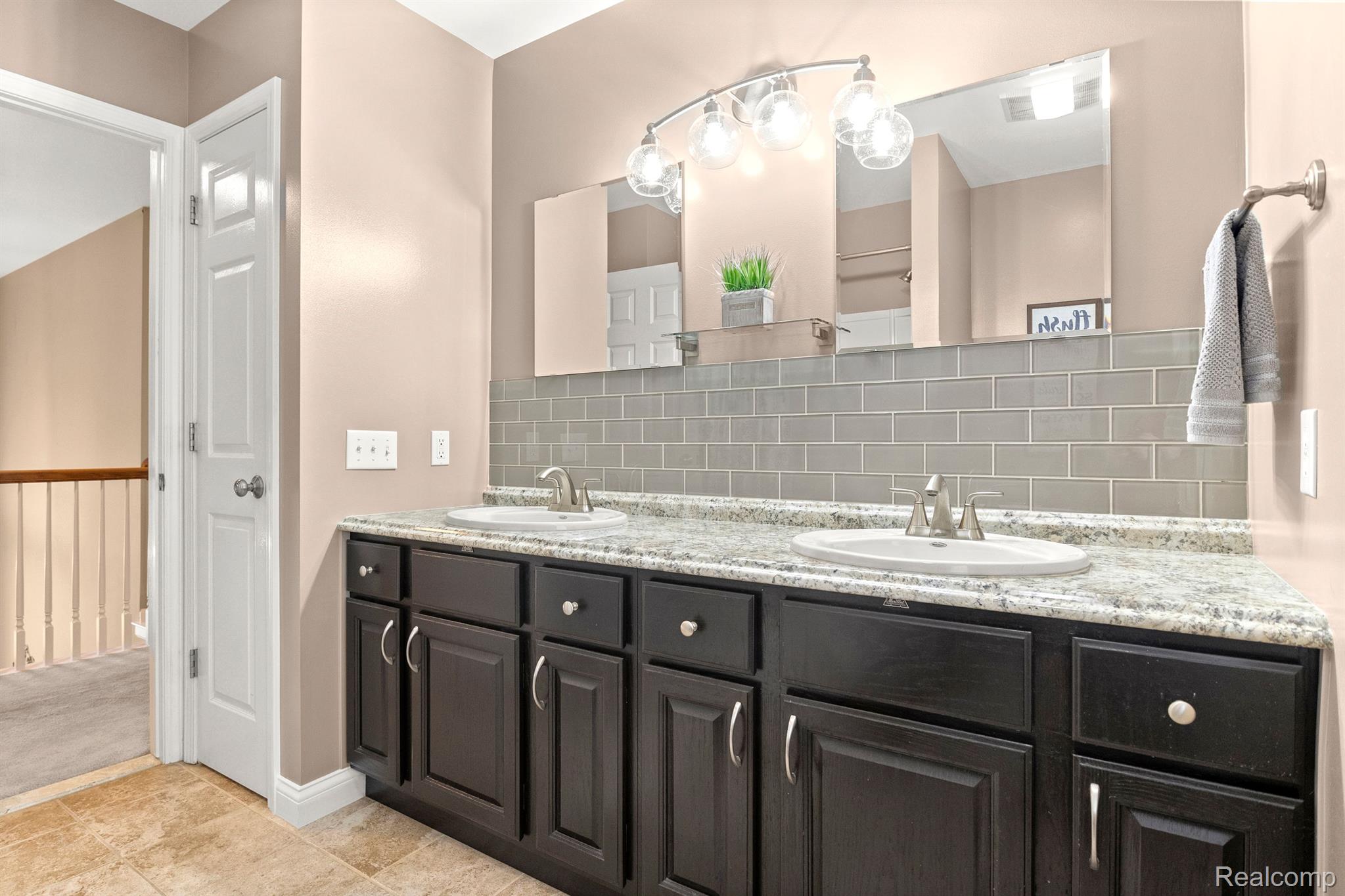 45260 Thornhill Road Canton, MI 48188 - Photo 31 of 54 Gallery Image 31