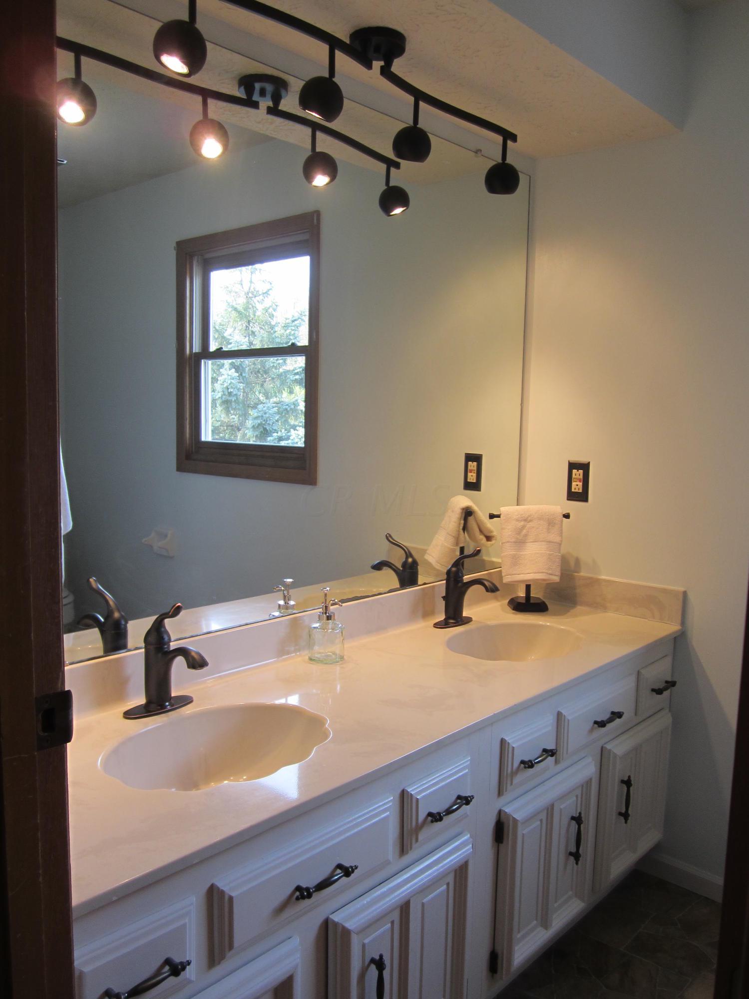 7214 Lee Road Westerville, OH 43081 - Photo 51 of 53 Gallery Image 51