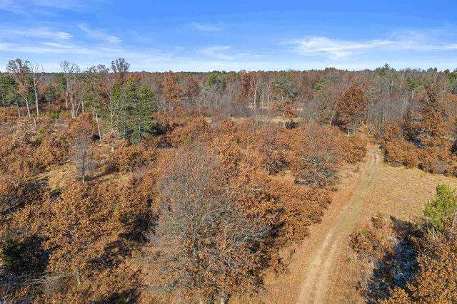 $759,900 | 780 Aniwa Lane, Nekoosa, WI 54457