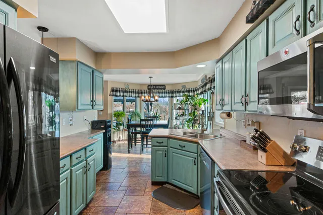 $759,900 | 780 Aniwa Lane, Nekoosa, WI 54457