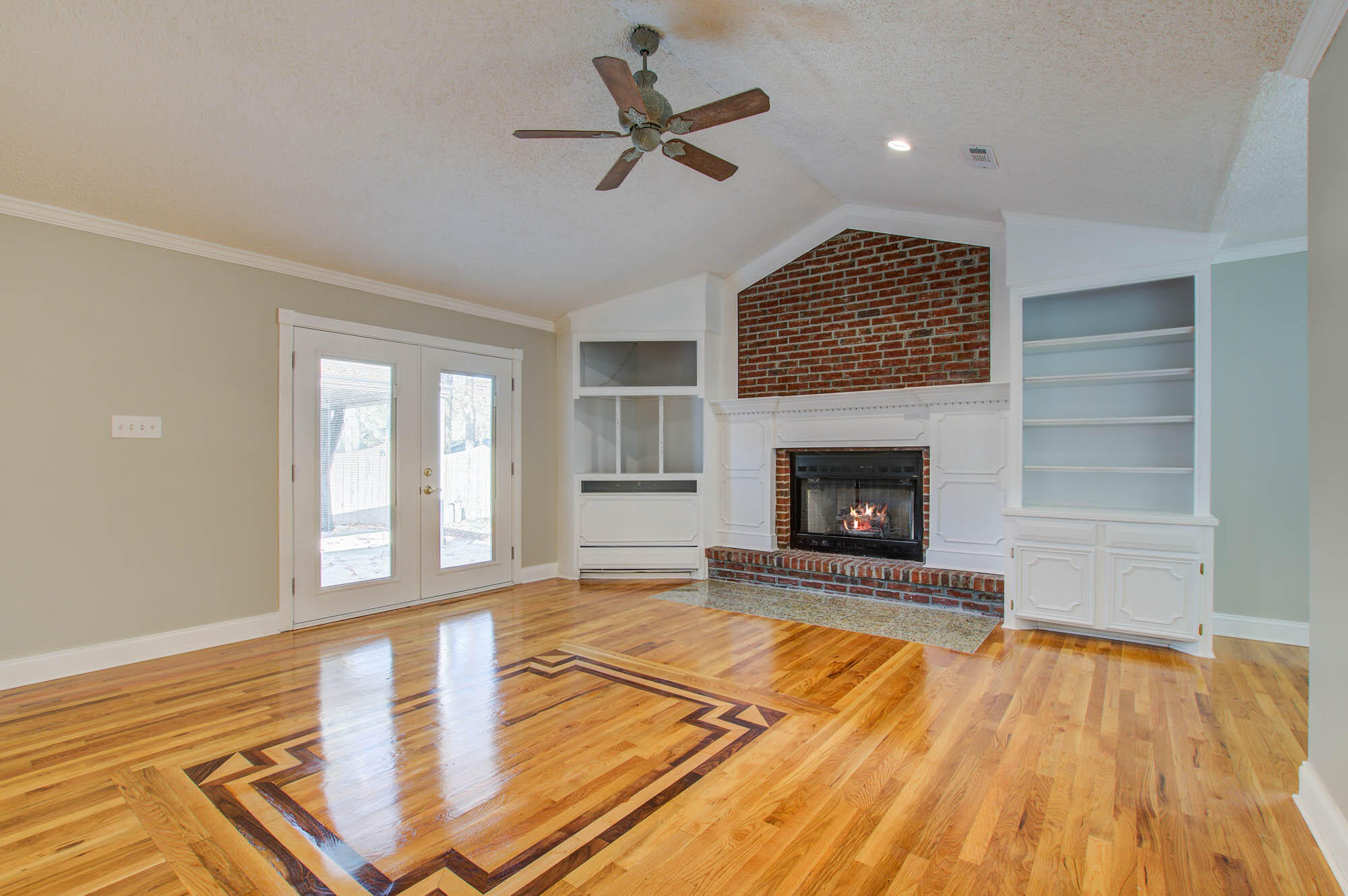 109 Waring Road Summerville, SC 29485 - Photo 15 of 30 Family Room