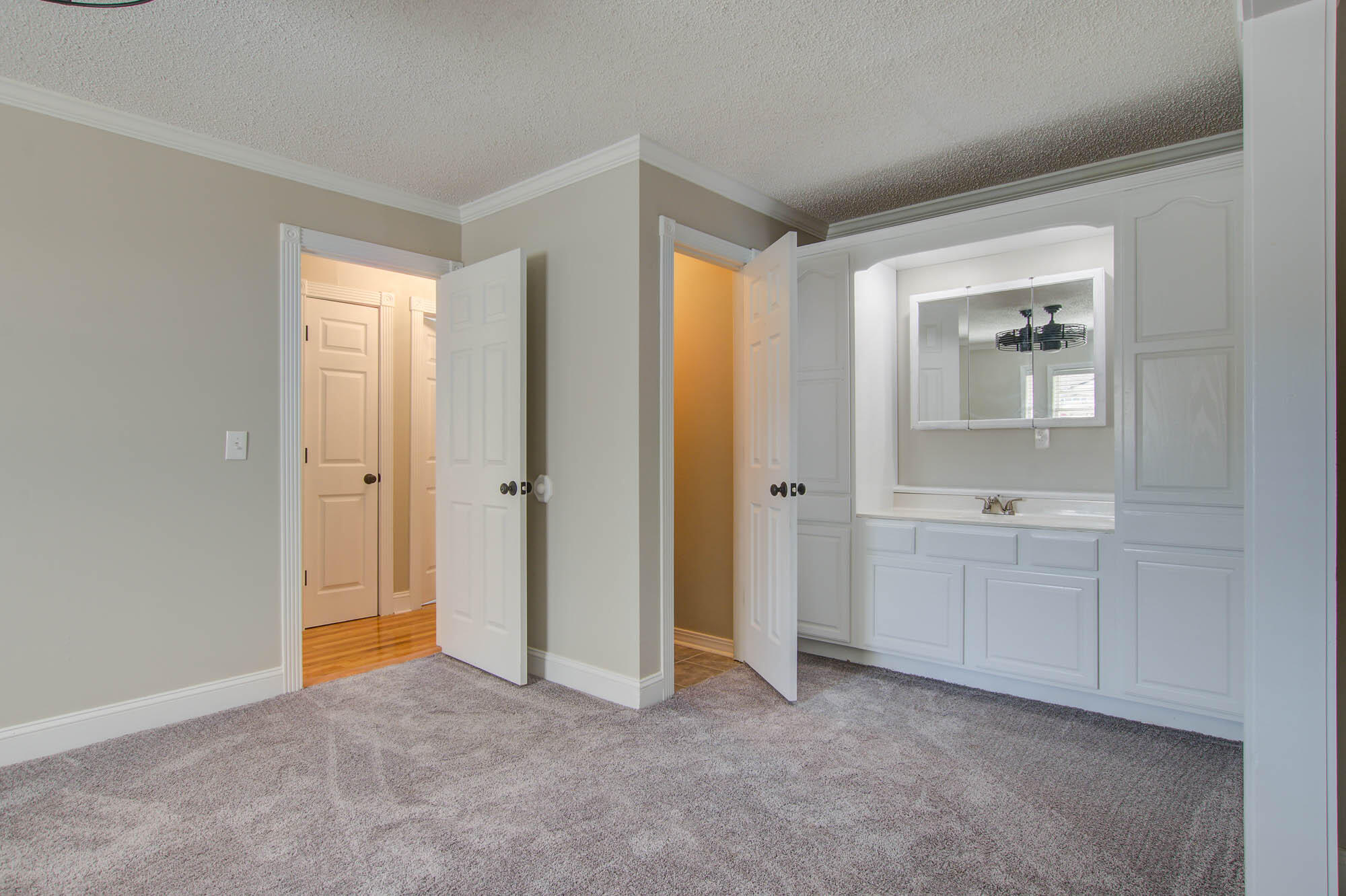 109 Waring Road Summerville, SC 29485 - Photo 20 of 30 Primary Bedroom