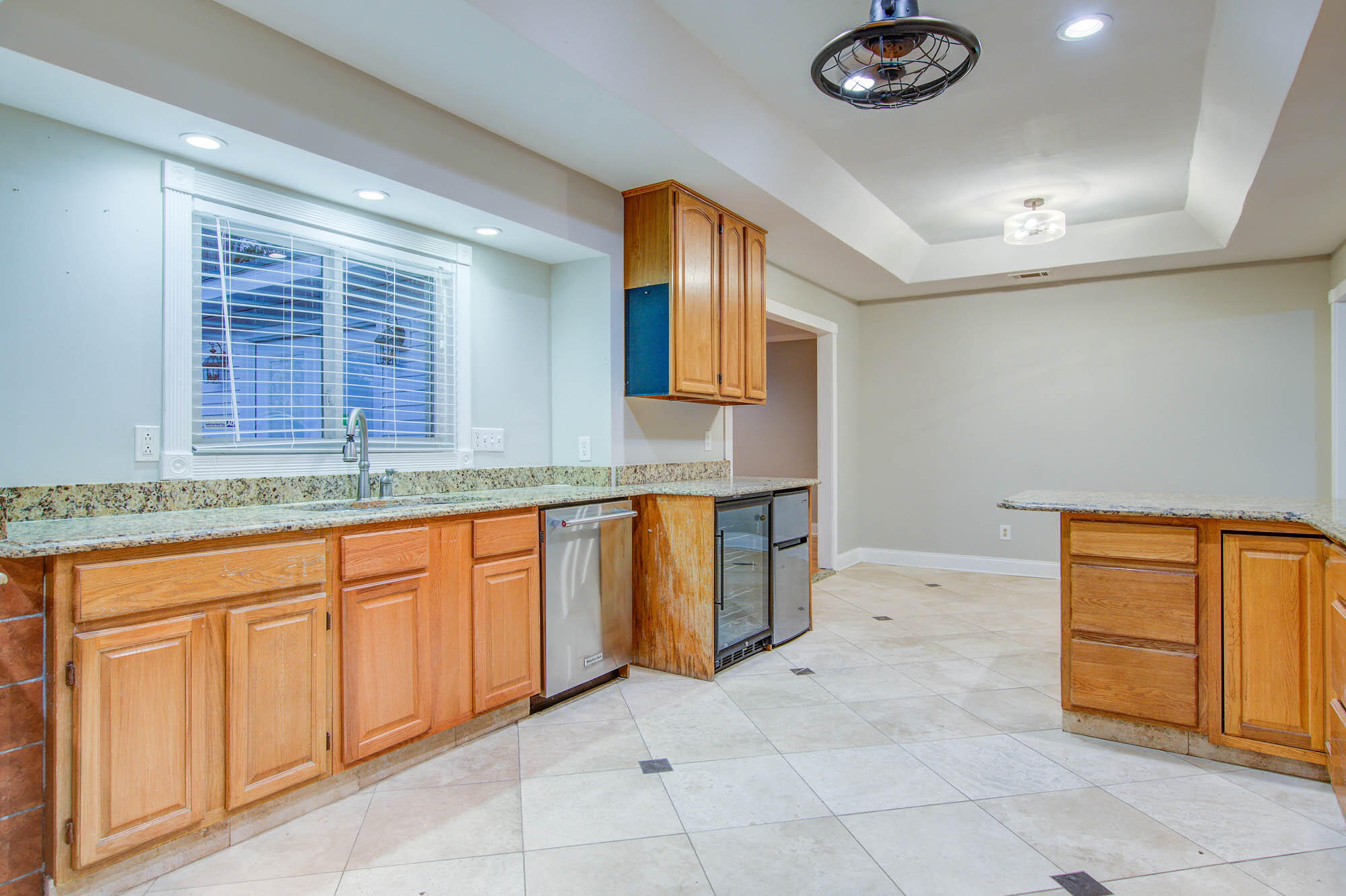 109 Waring Road Summerville, SC 29485 - Photo 10 of 30 Kitchen