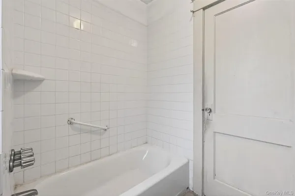 $249,999 | 18-20 Bedford Avenue, Middletown, NY 10940