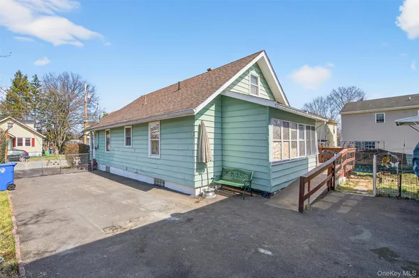 $249,999 | 18-20 Bedford Avenue, Middletown, NY 10940