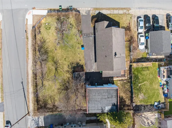 $249,999 | 18-20 Bedford Avenue, Middletown, NY 10940