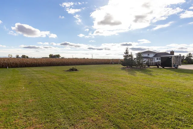 $690,000 | N5598 State Road, Black Creek, WI 54106