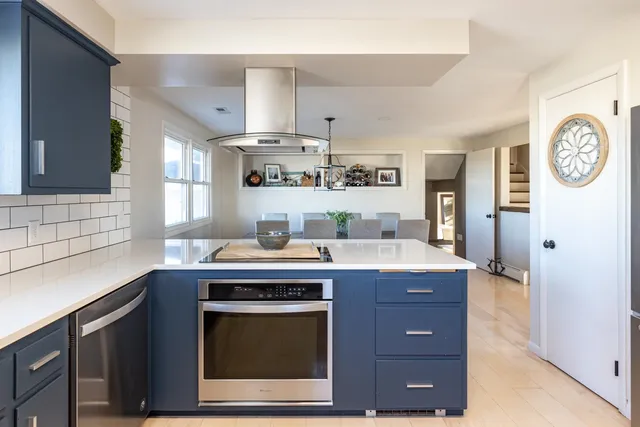 $690,000 | N5598 State Road, Black Creek, WI 54106