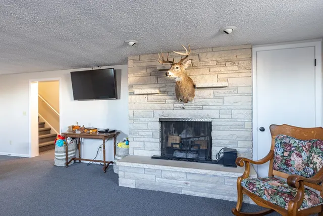 $690,000 | N5598 State Road, Black Creek, WI 54106