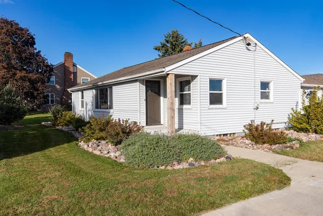 $690,000 | N5598 State Road, Black Creek, WI 54106