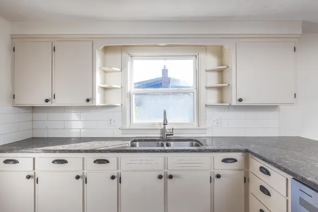 $690,000 | N5598 State Road, Black Creek, WI 54106