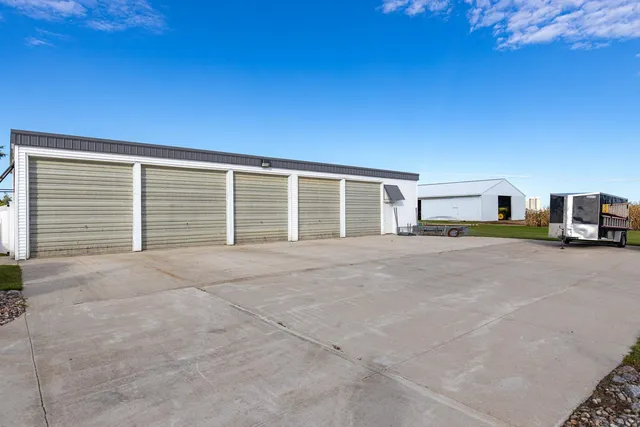 $690,000 | N5598 State Road, Black Creek, WI 54106