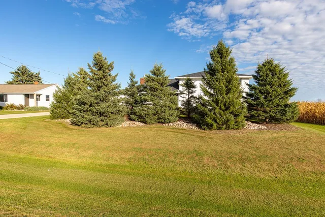 $690,000 | N5598 State Road, Black Creek, WI 54106