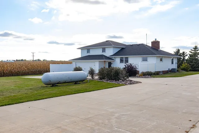 $690,000 | N5598 State Road, Black Creek, WI 54106