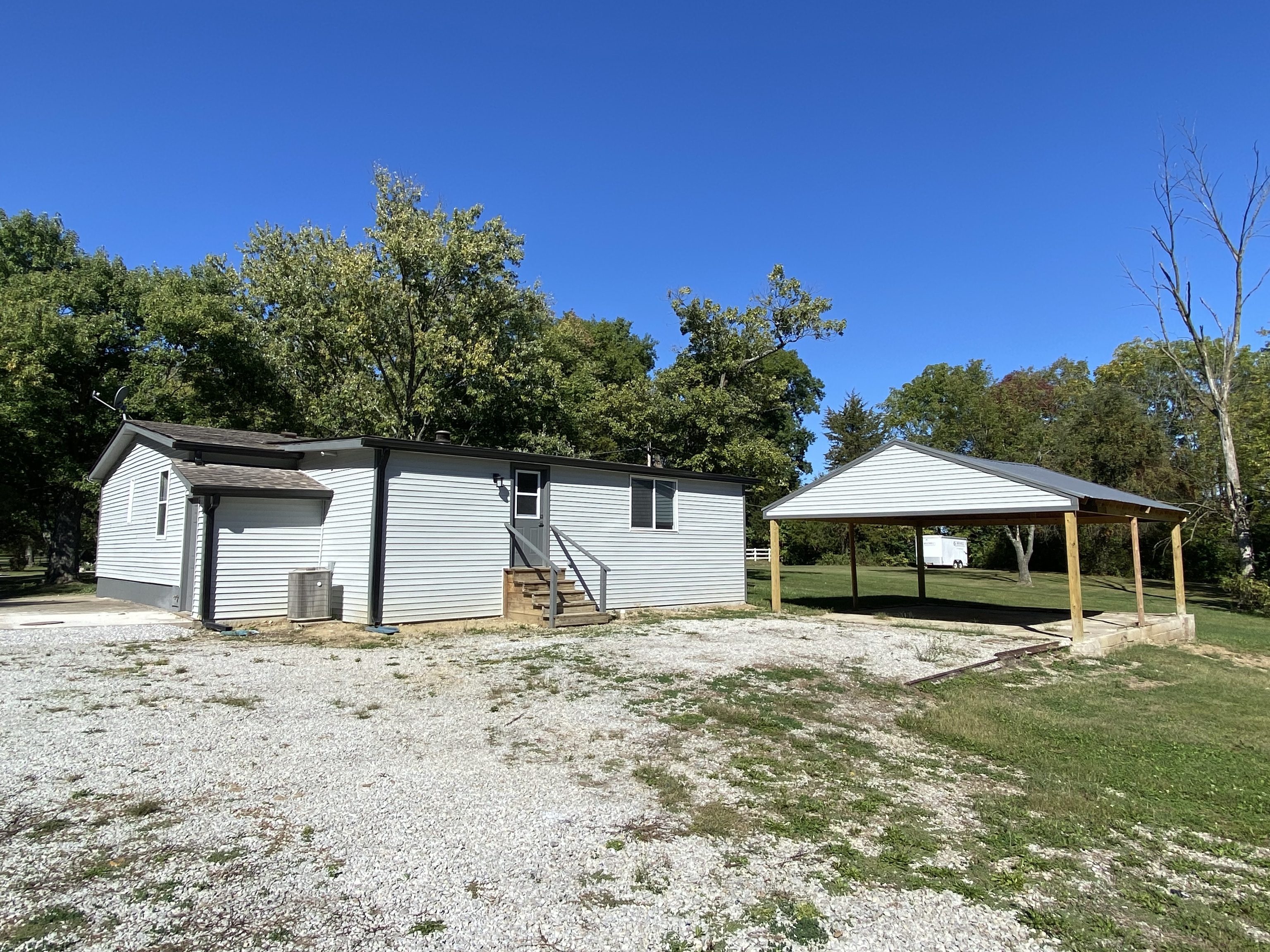 8435 Knapp Road Indianapolis, IN 46259 - Photo 13 of 73 Gallery Image 13