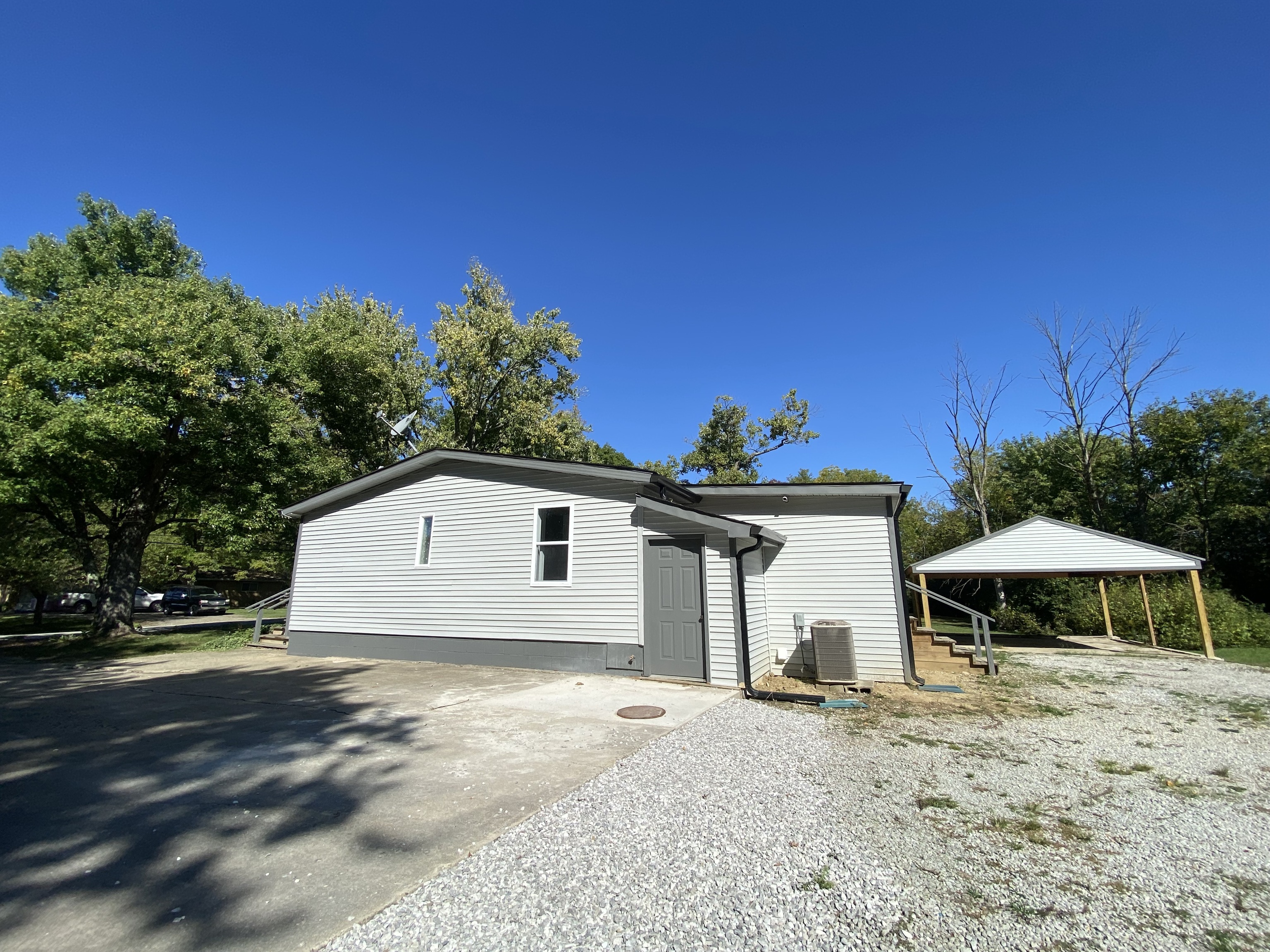 8435 Knapp Road Indianapolis, IN 46259 - Photo 14 of 73 Gallery Image 14