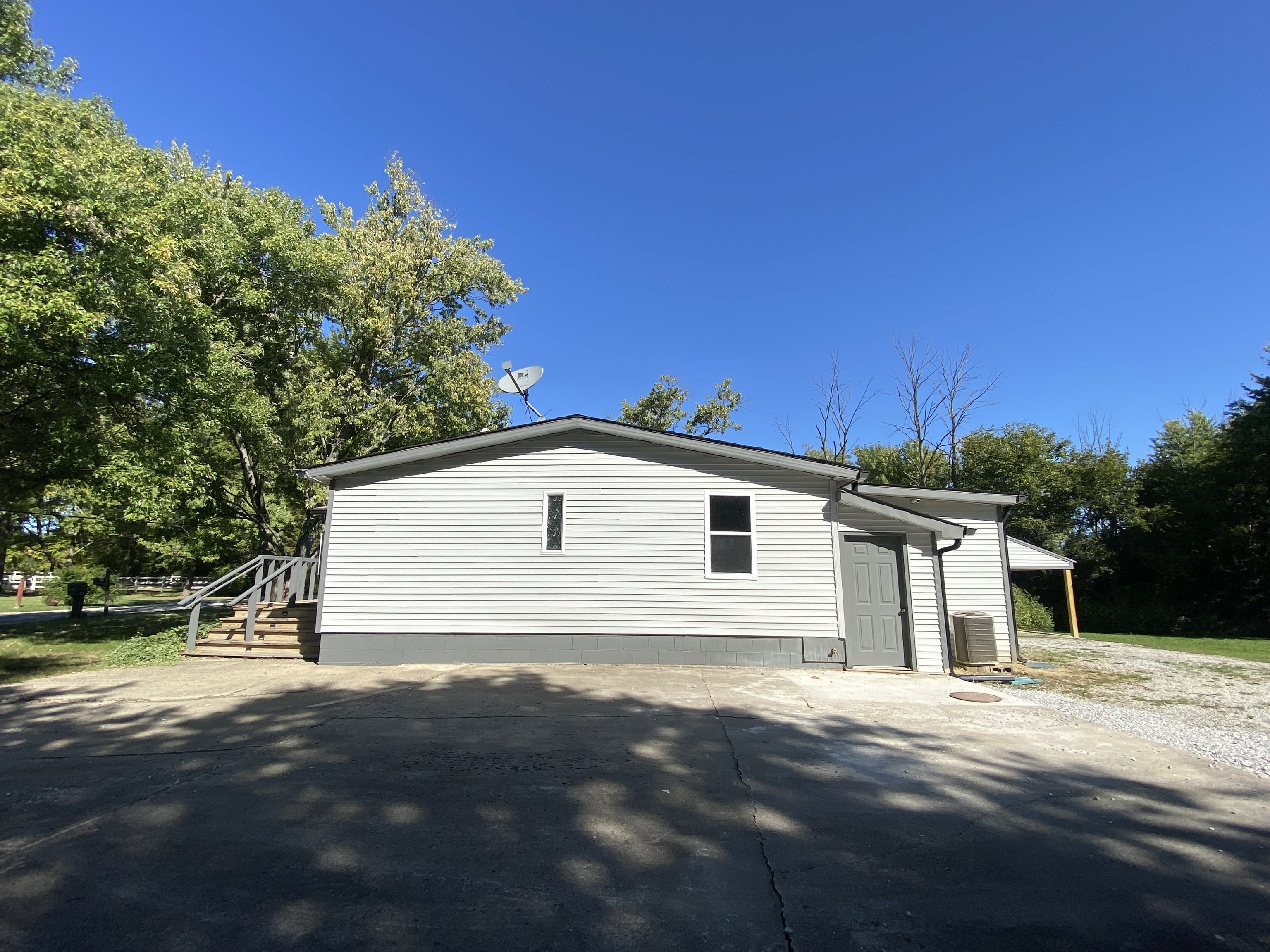 8435 Knapp Road Indianapolis, IN 46259 - Photo 15 of 73 Gallery Image 15