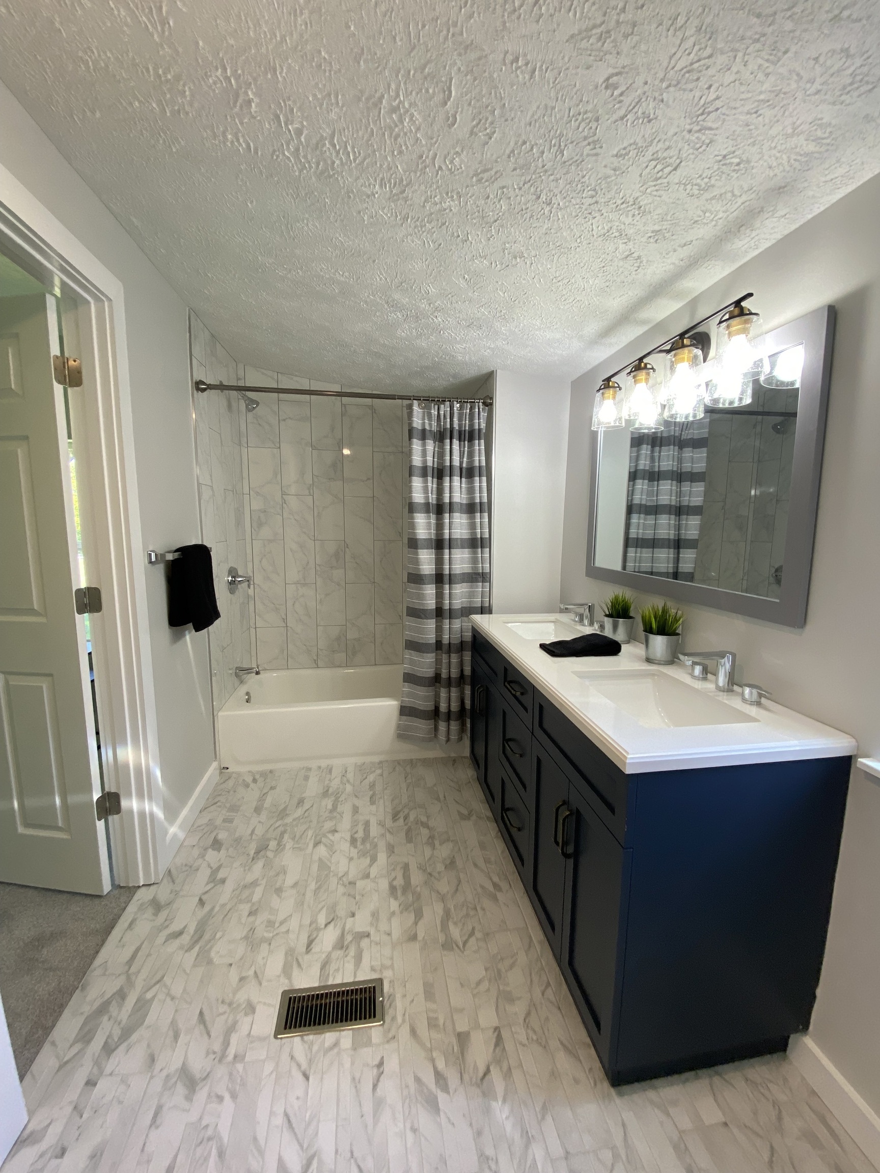 8435 Knapp Road Indianapolis, IN 46259 - Photo 68 of 73 Gallery Image 68