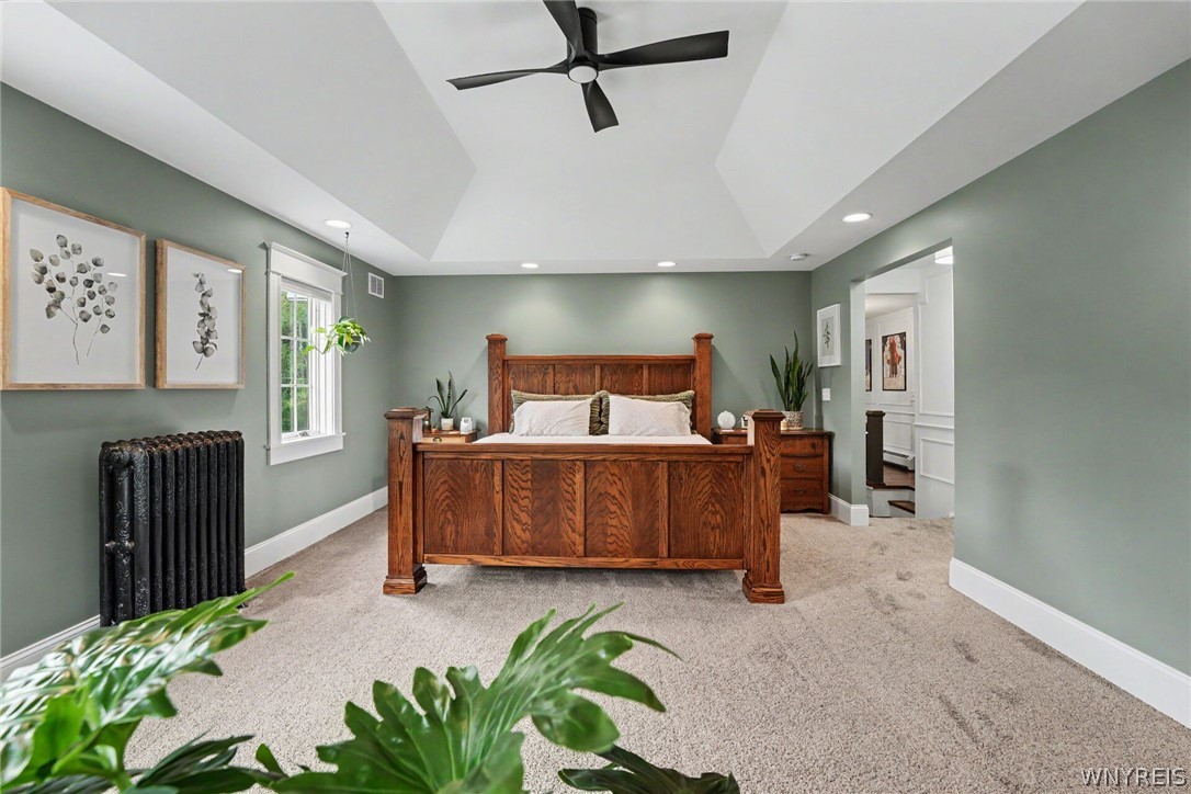 6600 Dye Road Newstead, NY 14001 - Photo 38 of 50 Master bedroom with tray ceiling 19'4" x 13'8"