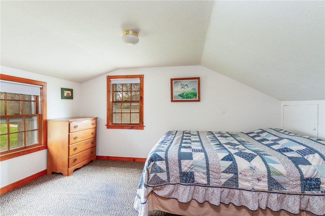 11 Eire Road Narragansett, RI 02882 - Photo 20 of 36