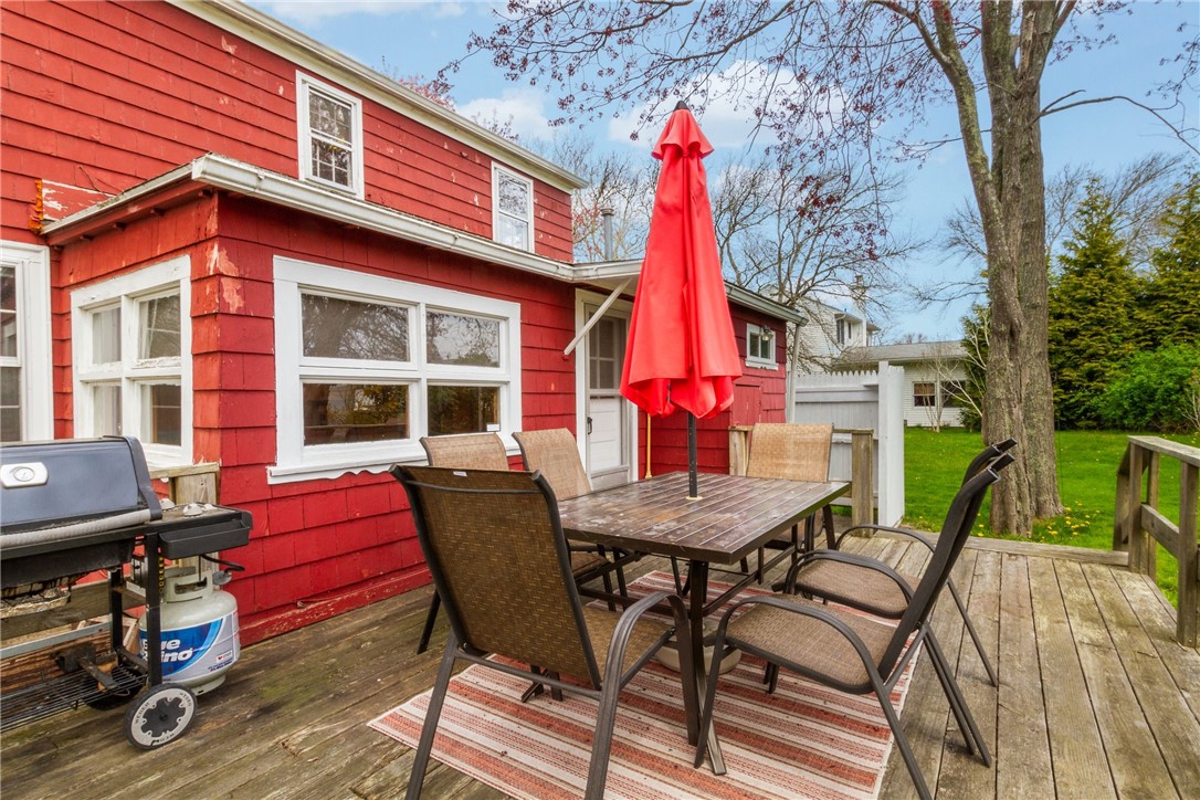11 Eire Road Narragansett, RI 02882 - Photo 27 of 36