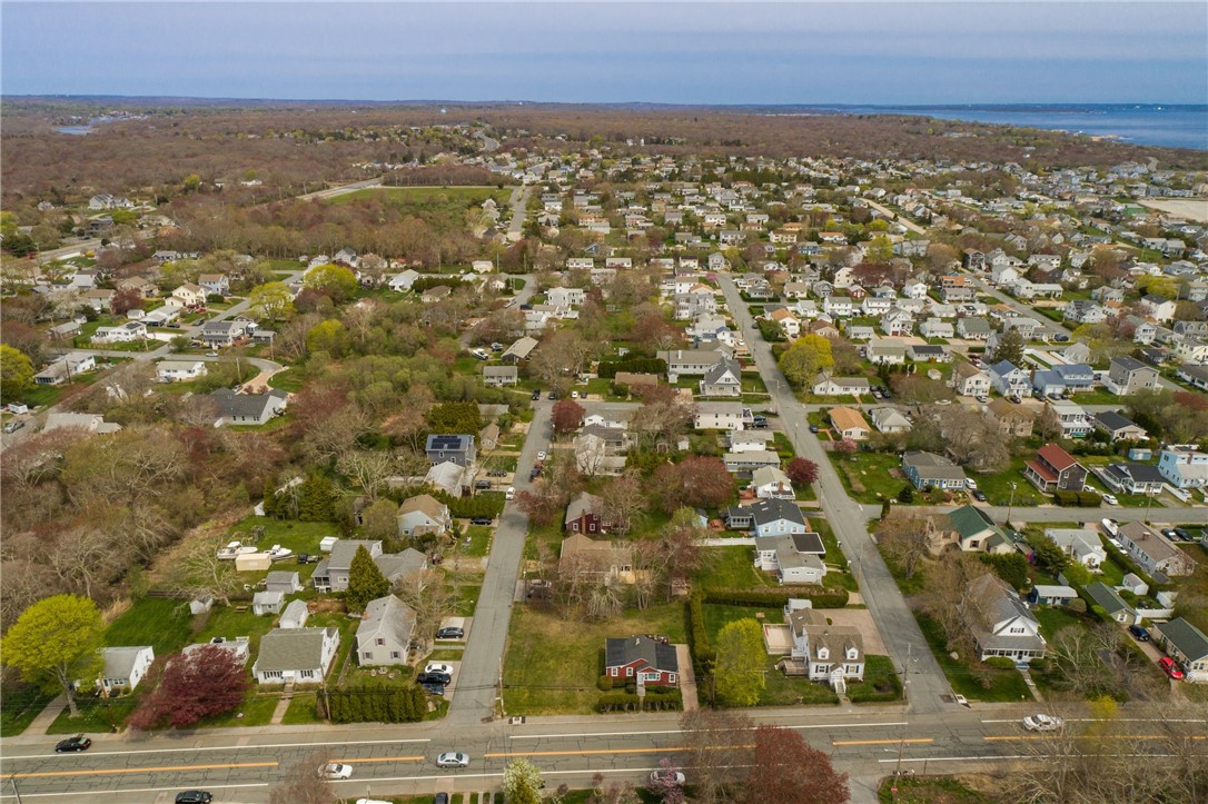 11 Eire Road Narragansett, RI 02882 - Photo 33 of 36
