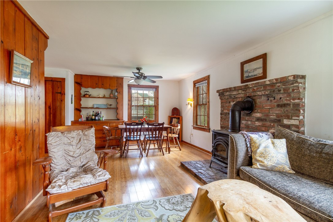 11 Eire Road Narragansett, RI 02882 - Photo 6 of 36