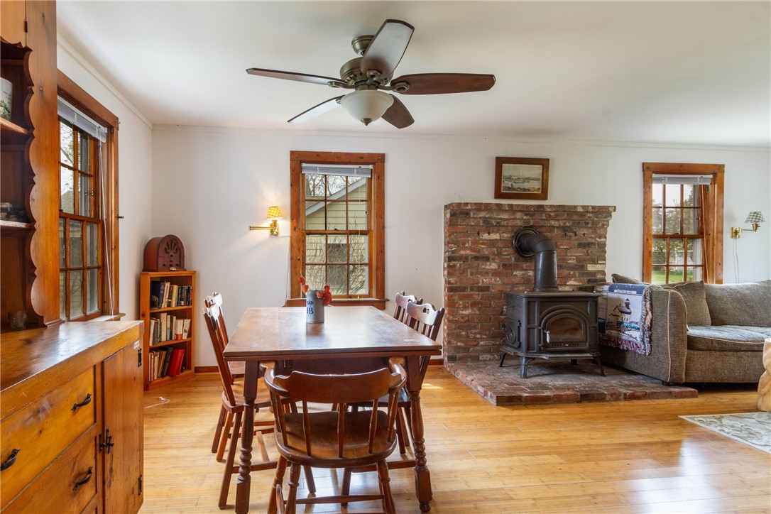 11 Eire Road Narragansett, RI 02882 - Photo 7 of 36