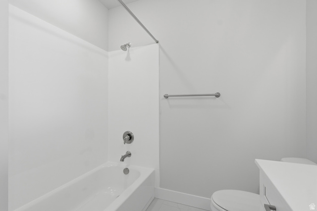 677 East 800 S Street Springville, UT 84663 - Photo 15 of 35 Full bathroom with vanity and shower combination