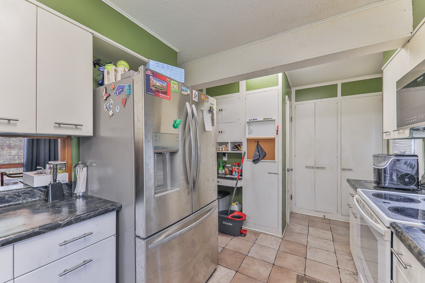 750 Risser Avenue Muskogee, OK 74403 - Photo 9 of 24 Side view of kitchen.