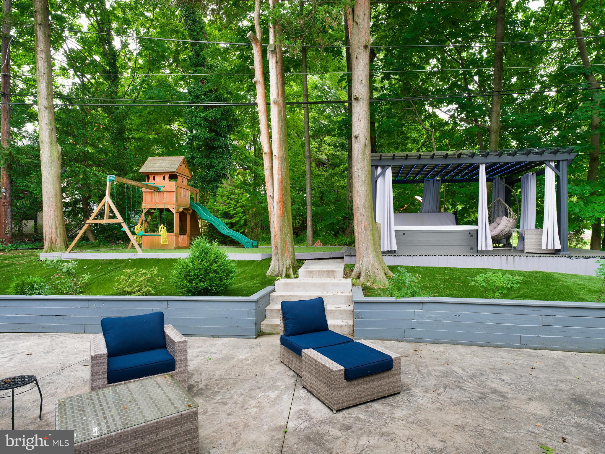 31 Snowden Road Bala Cynwyd, PA 19004 - Photo 31 of 36 Rear Patio/Lounge
