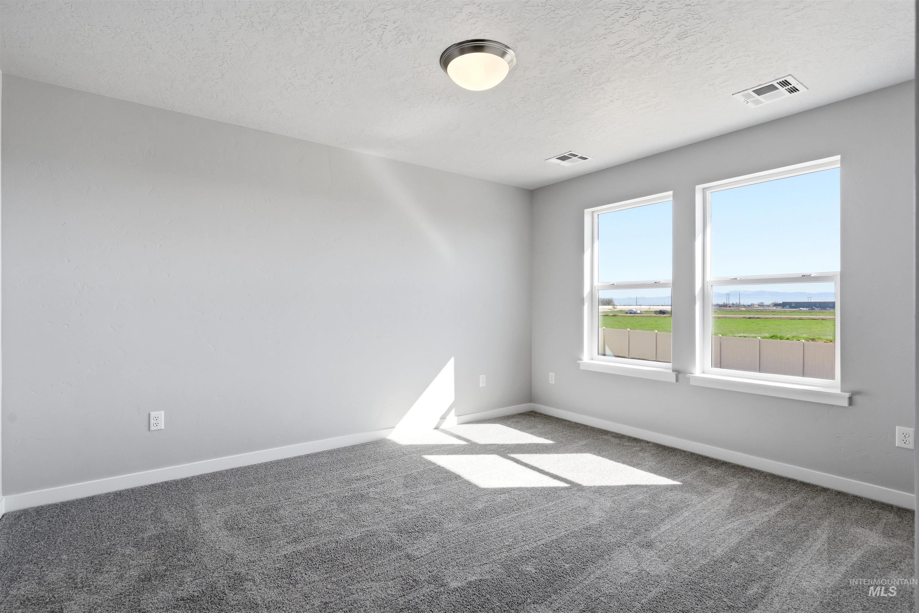 444 South Bobby Way Kuna, ID 83634 - Photo 15 of 33