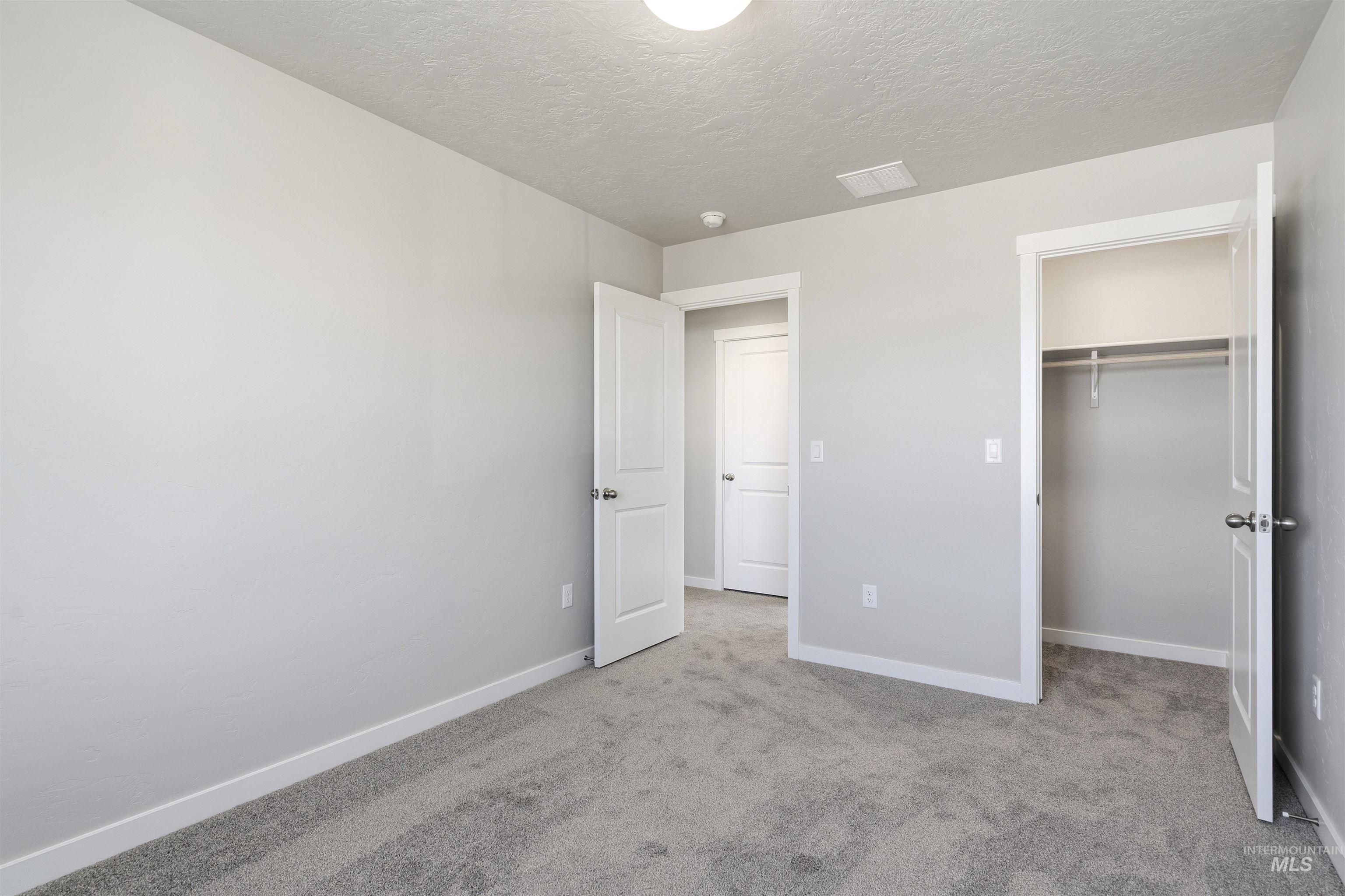 444 South Bobby Way Kuna, ID 83634 - Photo 22 of 33