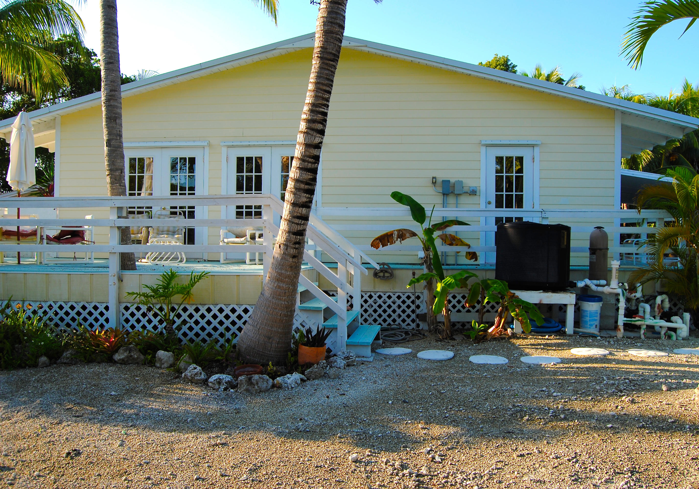 696 Sands Road Big Pine Key, FL 33043 - Photo 2 of 26 side View