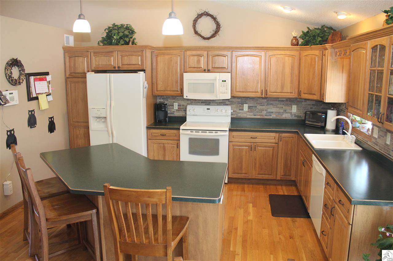 3978 Lavaque Road Hermantown, MN 55811 - Photo 5 of 17 Kitchen complete with breakfast bar
