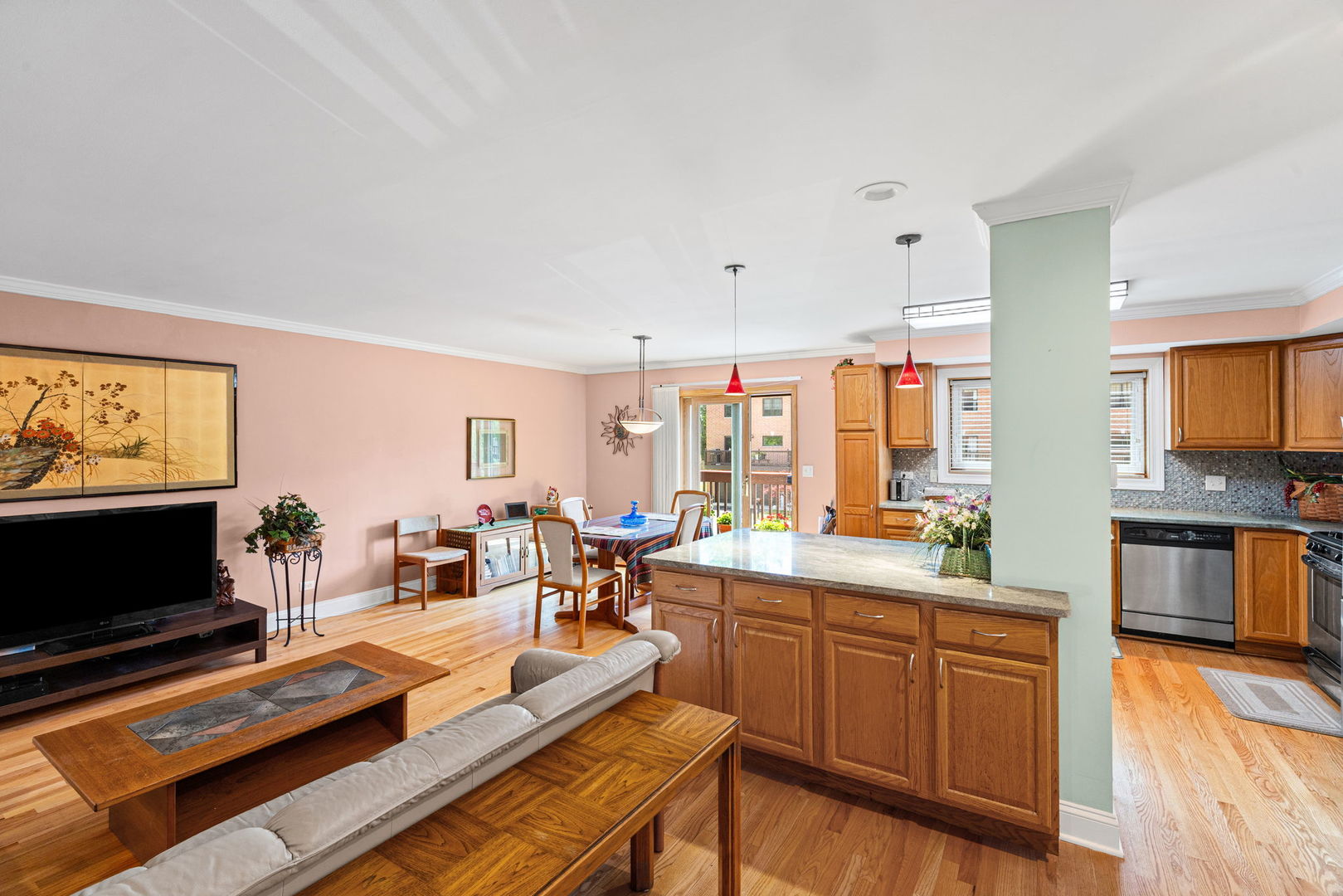 1339 East Central Road Arlington Heights, IL 60005 - Photo 6 of 25