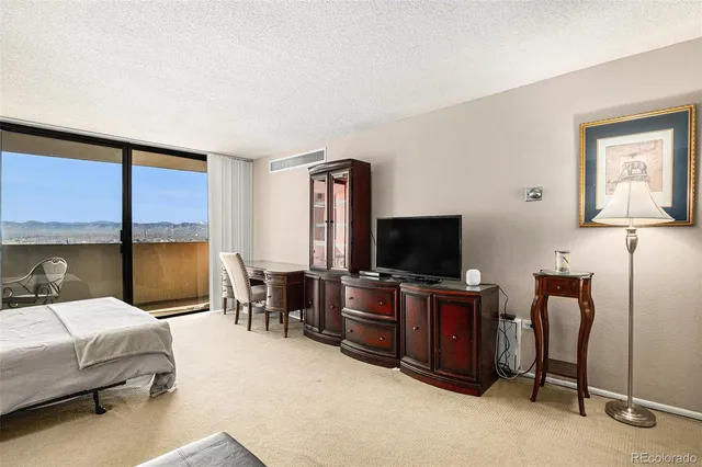 $1,450 | 1020 15th Street, Unit 17M, Denver, CO 80202