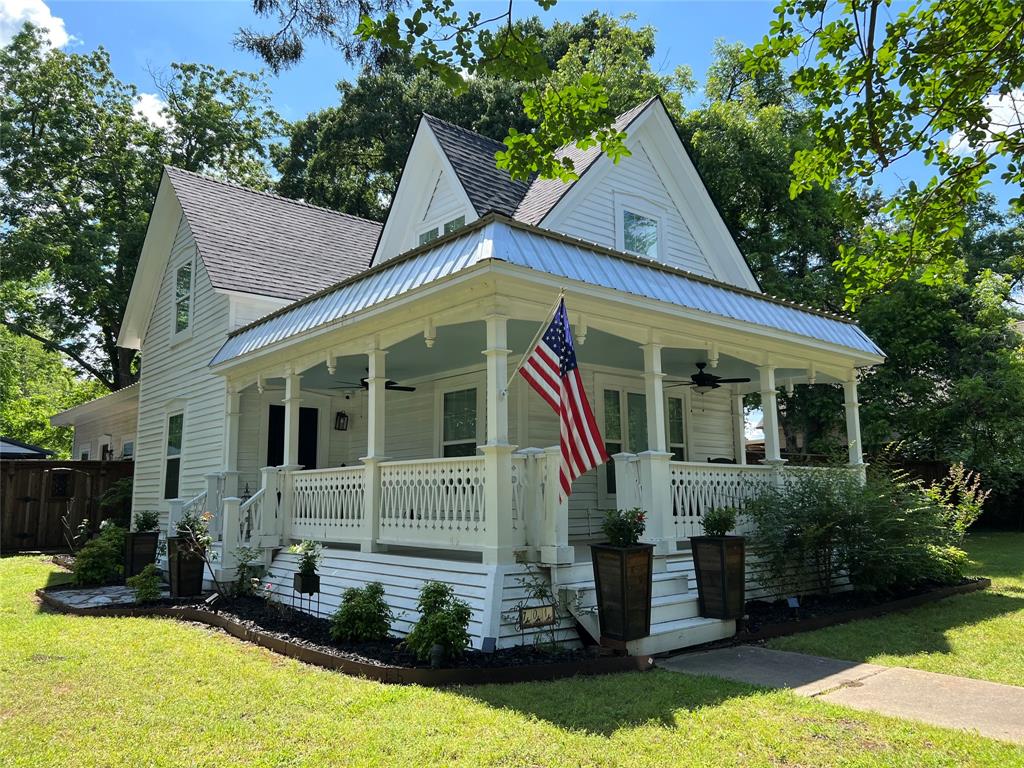 The search is over! Welcome to this timeless treasure located at 701 Johnson Street.