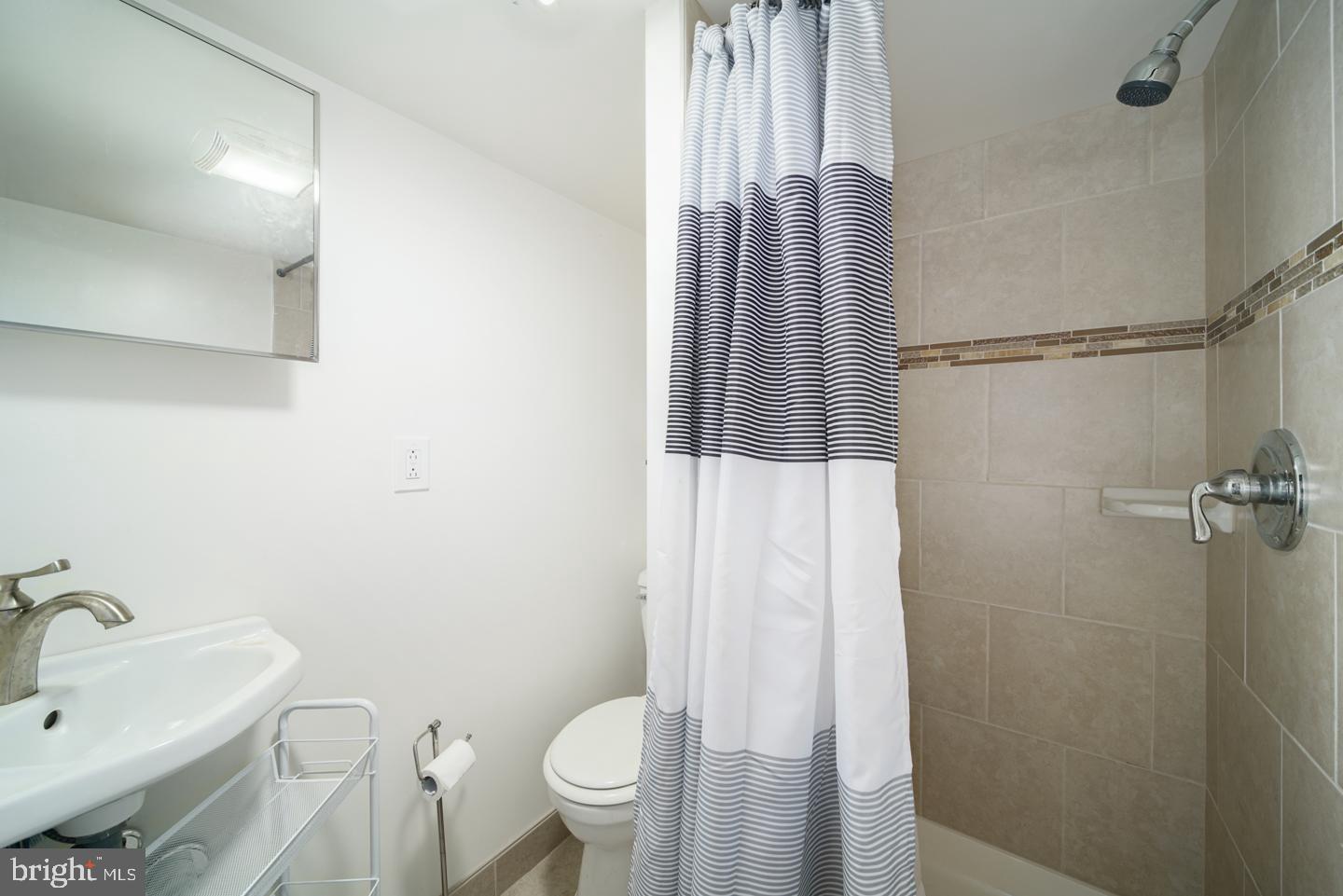 7543 Parkview Road Upper Darby, PA 19082 - Photo 30 of 34