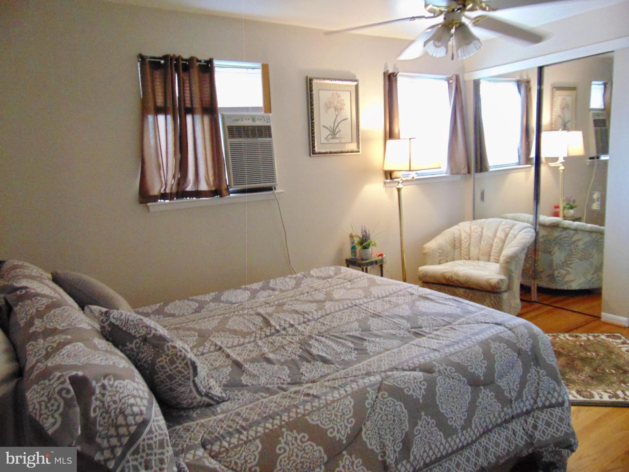 746 Selmer Road Philadelphia, PA 19116 - Photo 17 of 28 bedroom 2 (front of home)