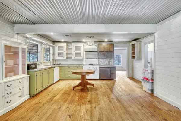 $699,000 | 23405 Martha Williams Road, Montgomery, TX 77356